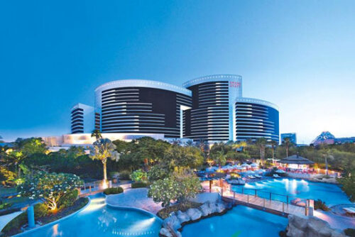 Resort-Dubai-met-tieners