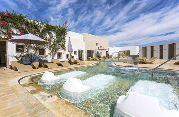 All-inclusive resort Ibiza met tieners